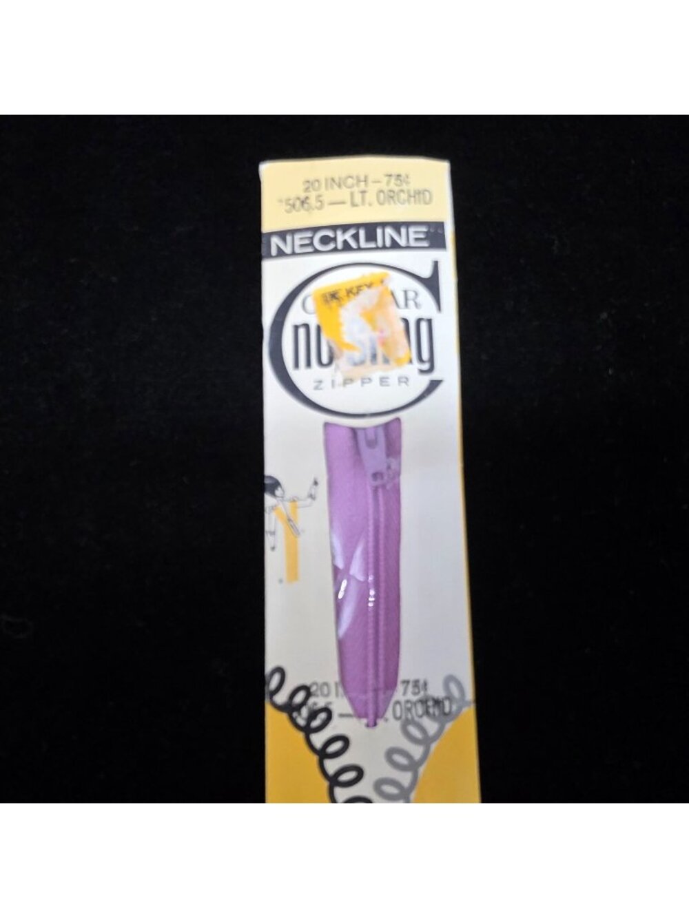 Vintage Conmar 20-Inch No Snag Zipper Light Orchid Color Nylon Material Sewing